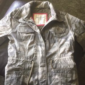 Army print fall jacket